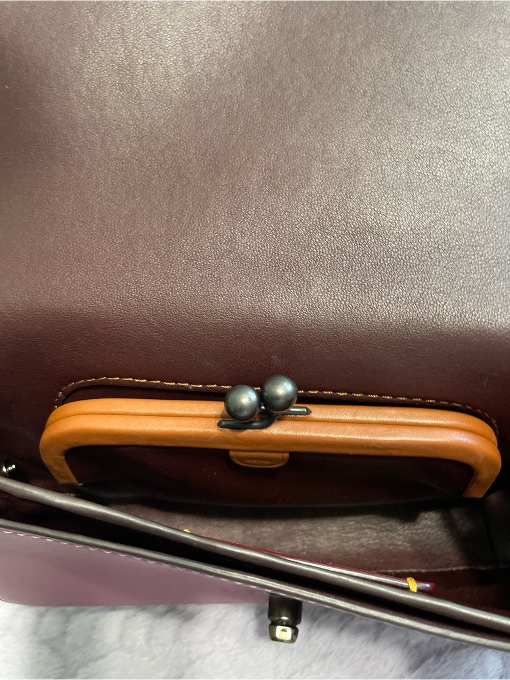 Coach Metallic Rose 1941 Dinky - Picture 7 of 15